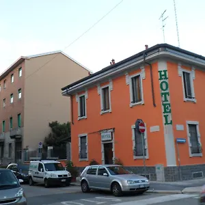 La Caravella 2*, Milán Italia