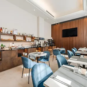 Astoria Deluxe Pensión